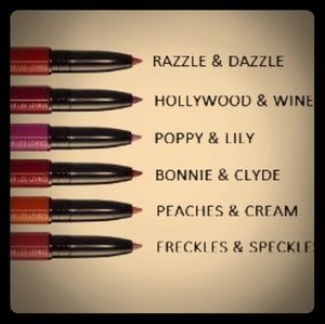 Nyx Ombre Lip Duo's 12 colors to choose from